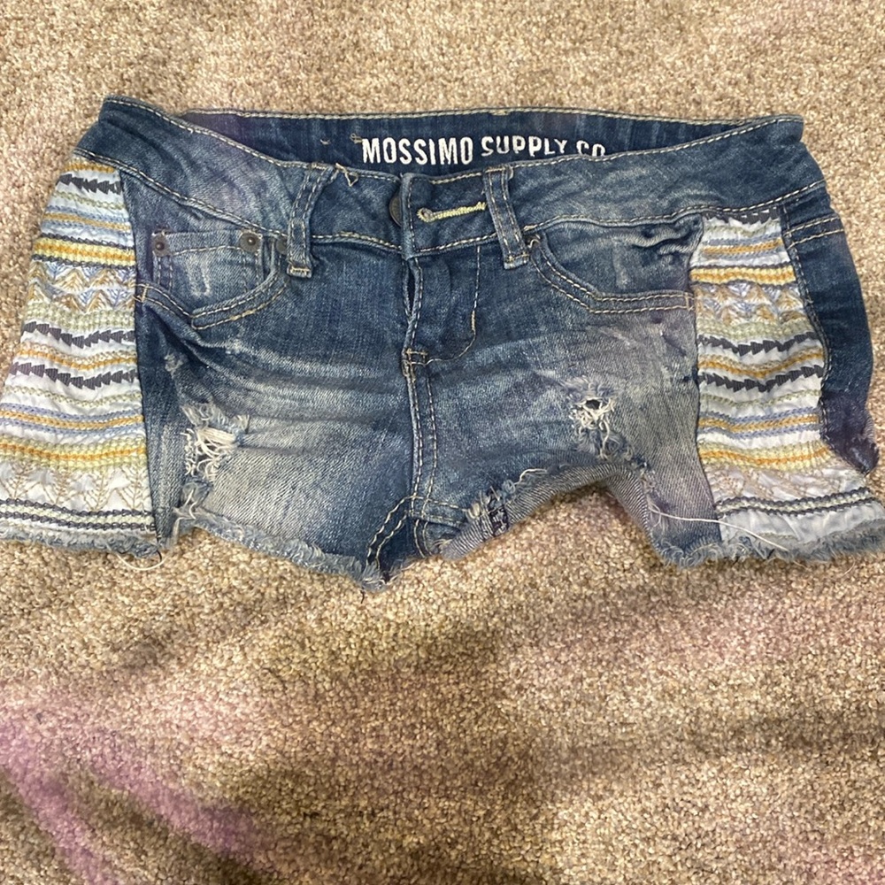 cute design jean shorts